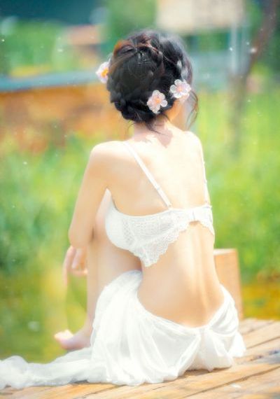 欧美艺术图片广告_超清免费播放